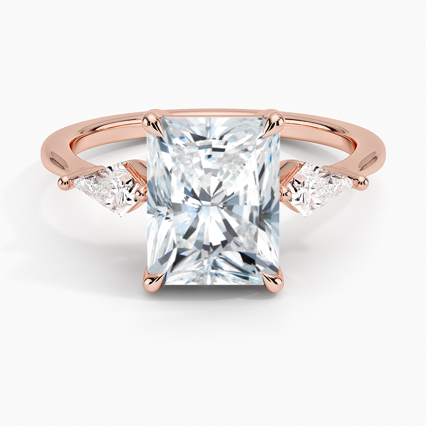 Luxe Cometa Three Stone Diamond Engagement Ring