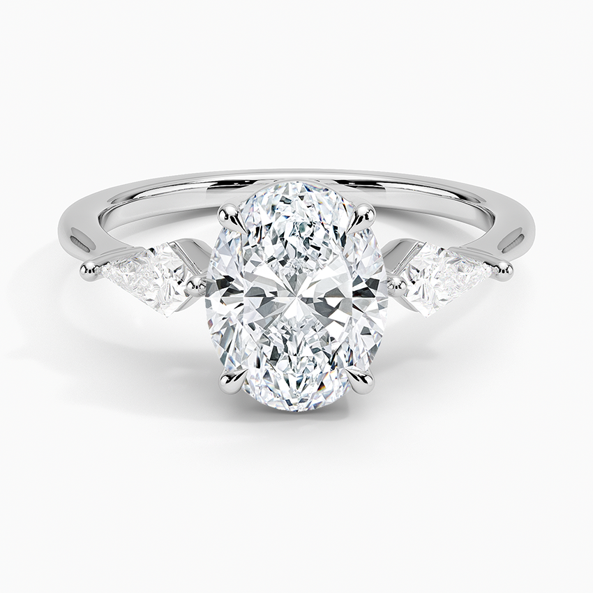 Luxe Cometa Three Stone Diamond Engagement Ring