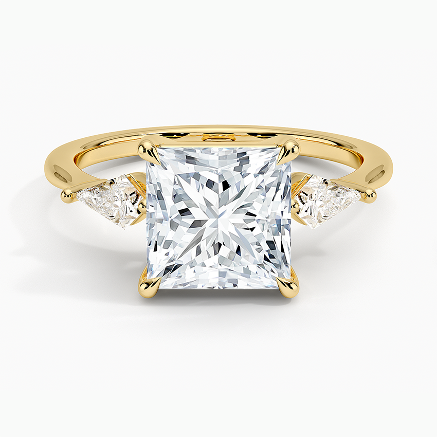 Luxe Cometa Three Stone Diamond Engagement Ring